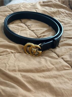 Gucci Black Leather Belt with Gold GG Buckle